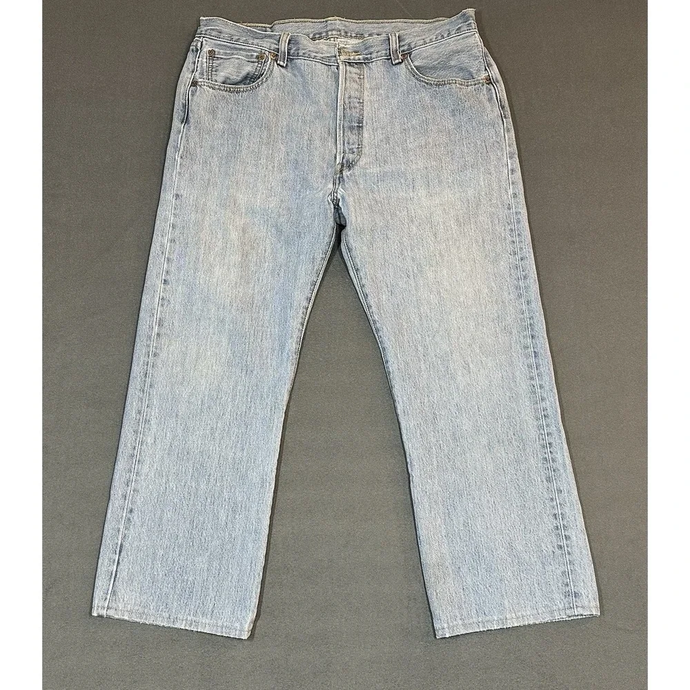 Levi's 501 Jeans Mens Light Wash Blue Denim Button Fly Straight Leg Size 36x30